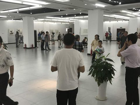 牵手·法国波尔多中国书画名家邀请展作品走进连云港成功举办